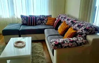Тристаен апартамент с паркомясто във Виница, Варна