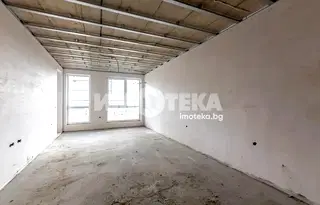 Двустаен апартамент с балкон във Варна, Владислав Варненчик