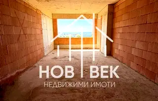 Тристаен апартамент с панорамна гледка във Варна, Владислав Варненчик
