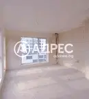 Тристаен апартамент във Варна, Владислав Варненчик 1