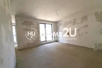 Тристаен апартамент с панорамна тераса във Варна, Владислав Варненчик