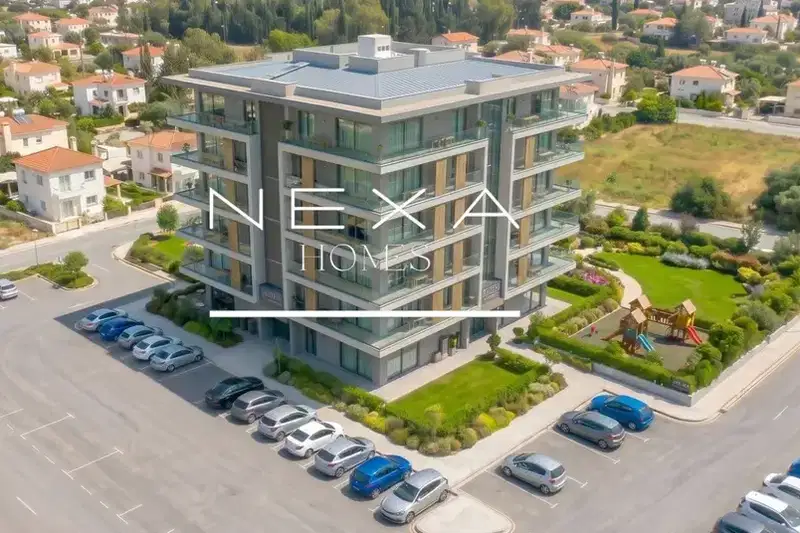 Three-room apartment in Varna, Vladislav Varnenchik with parking space