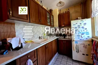 Тристаен апартамент във Варна, Владислав Варненчик 2