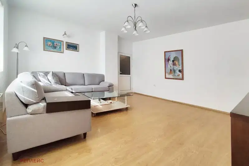 4-bedroom apartment in Varna, Vladislav Varnenchik 2