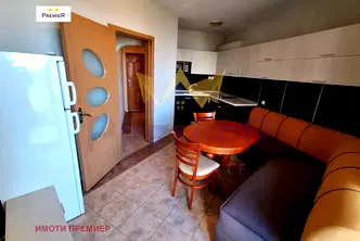 Двустаен апартамент с тераса в жк Възраждане 1, Варна