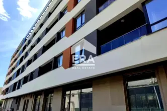 Четиристаен апартамент с две тераси във Възраждане 1, Варна