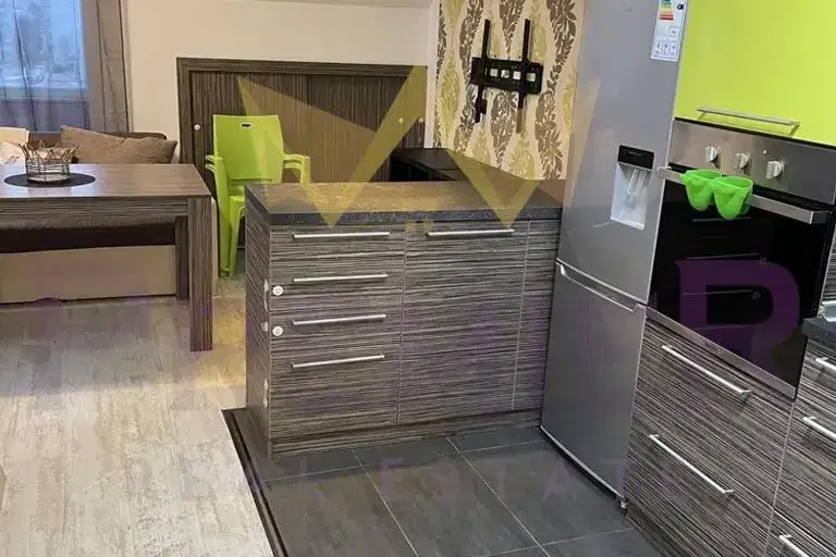 Тристаен апартамент с две тераси във Възраждане 1, Варна