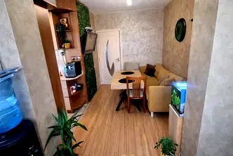 Тристаен апартамент в Възраждане 1, Варна на 4-ти етаж