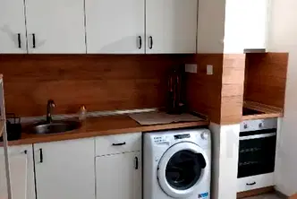 Тристаен апартамент с тераса във Възраждане 1, Варна