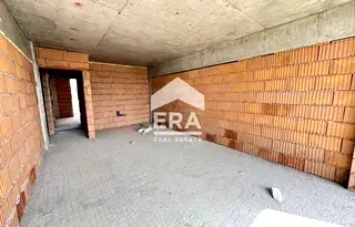 Тристаен апартамент с лоджия във Възраждане 2, Варна