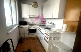 Тристаен апартамент с тераса във Възраждане 2, Варна
