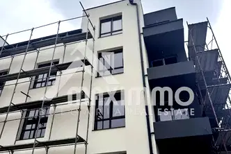 Тристаен апартамент с панорамна тераса във Възраждане 3, Варна