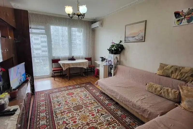 Тристаен апартамент във Варна, Възраждане 3, с тераса