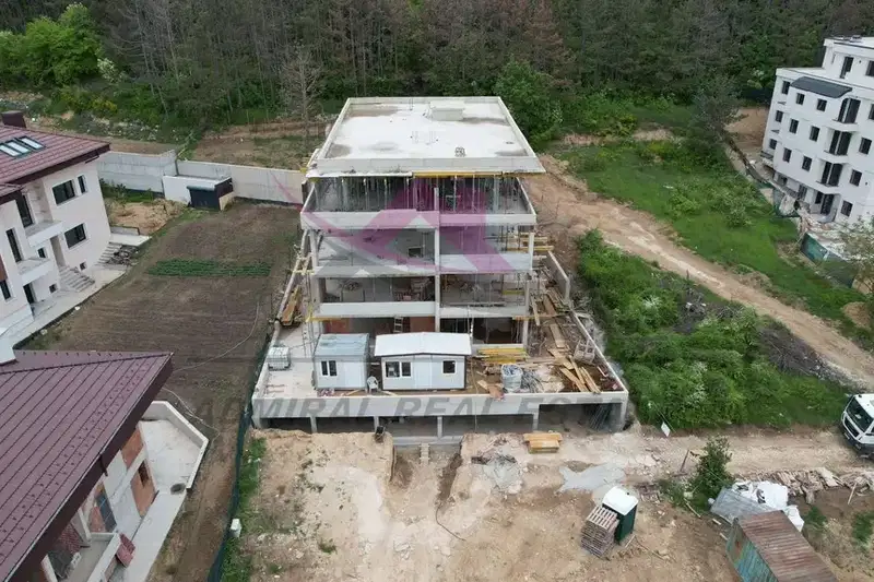 Тристаен апартамент с морска панорама във Виница, Варна