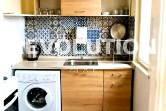 Двустаен апартамент във Варна, Зимно кино Тракия