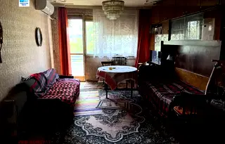 Тристаен апартамент във Велико Търново, Център