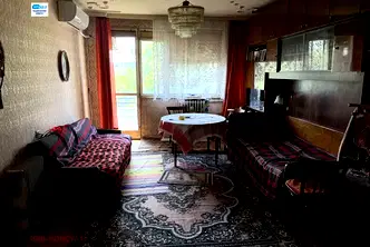 Тристаен апартамент във Велико Търново, Център