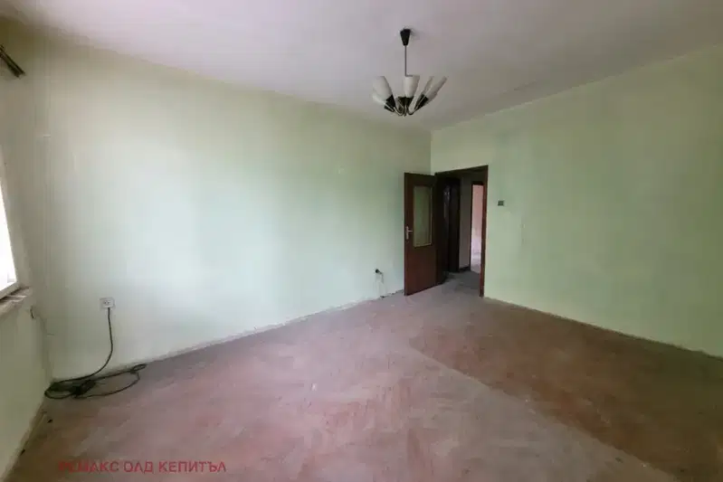 4-bedroom apartment in Veliko Tyrnovo, Centyr