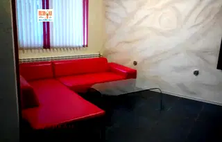 Тристаен апартамент във Велико Търново, Център