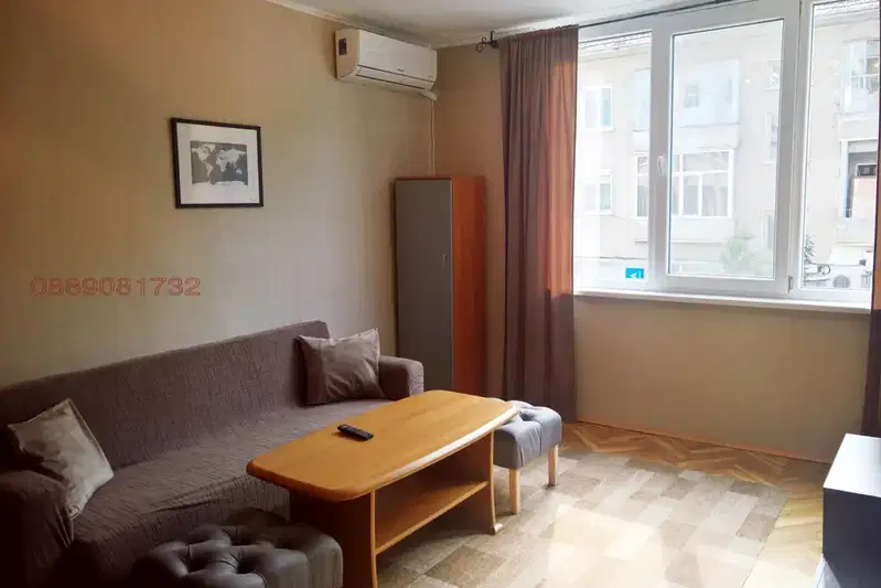 3-bedroom apartment in Veliko Tyrnovo, Centyr