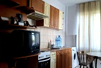 Тристаен апартамент във Велико Търново, Център