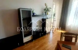 Тристаен апартамент във Велико Търново, Център