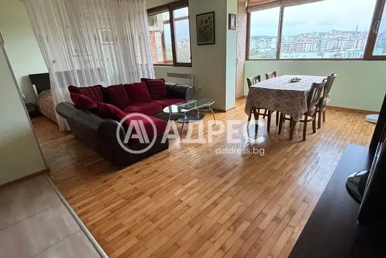 4-bedroom apartment in Veliko Tyrnovo, Centyr