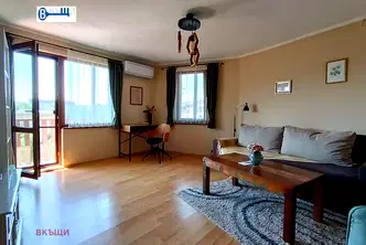 Тристаен апартамент във Велико Търново, Стара част