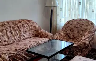 Тристаен апартамент във Велико Търново, Център