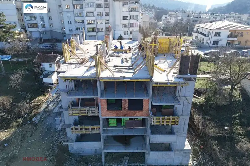 3-bedroom apartment in Veliko Tyrnovo, Zona B