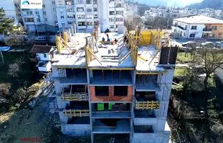 Тристаен апартамент във Велико Търново, Зона Б