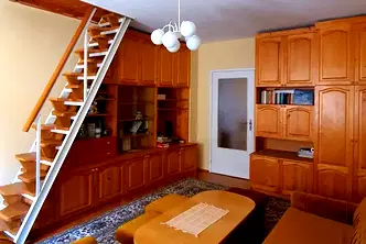 Тристаен апартамент във Враца, Център