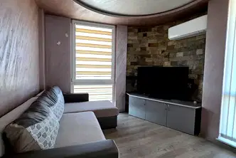 Тристаен апартамент във Враца, Център