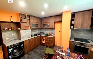 Многостаен апартамент във Враца, Център