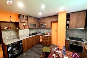 Многостаен апартамент във Враца, Център