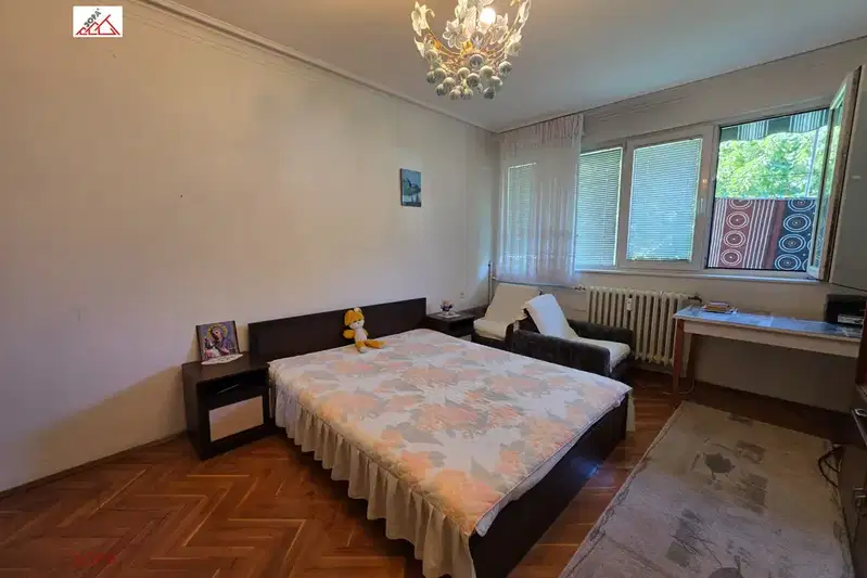 2-bedroom apartment in Vraca, Centyr