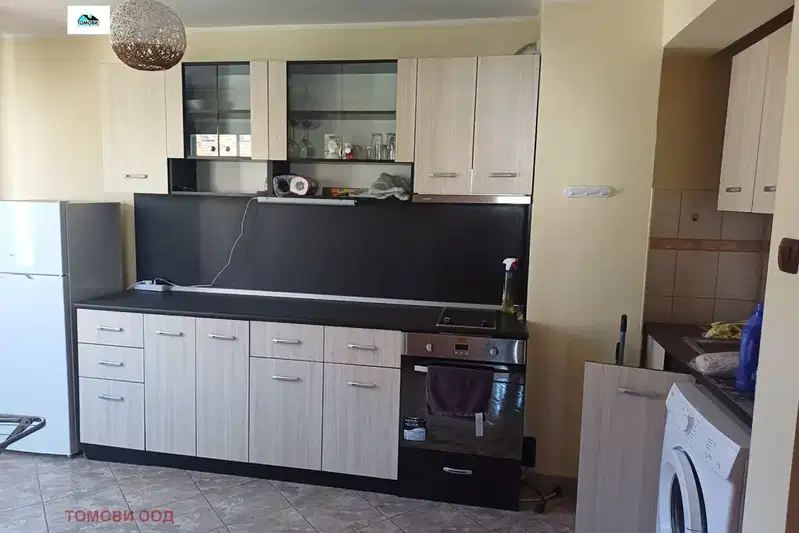 3-bedroom apartment in Vraca, Centyr
