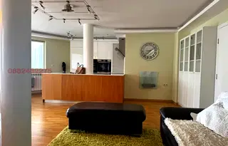 Тристаен апартамент в Ямбол, Център