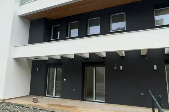 3-bedroom apartment in Солун