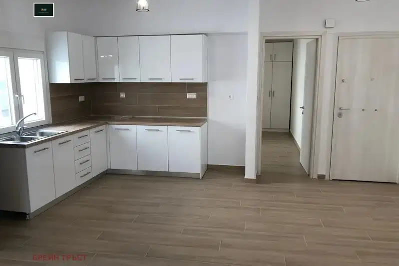3-bedroom apartment in Солун