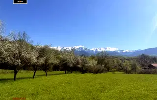 Парцел в Ловеч, Априлци