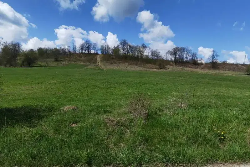 Plot in Oblast Lovech, Aprilci