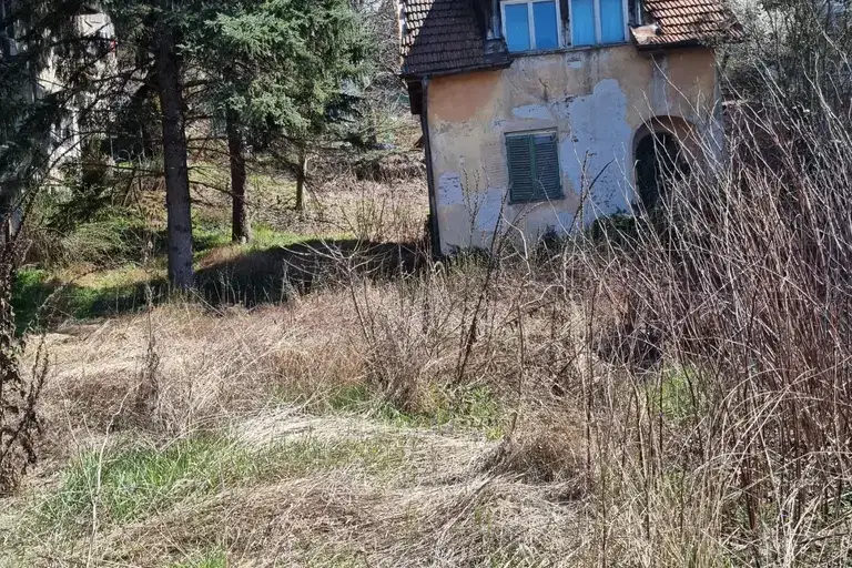 Парцел в Банкя