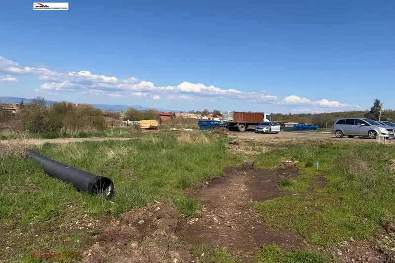 Парцел в Банкя