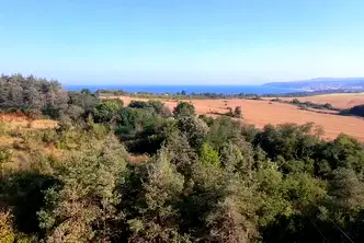 Парцел във Варна, Бяла