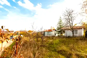 Парцел във Варна, Бяла