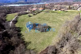 Парцел във Велико Търново, Елена