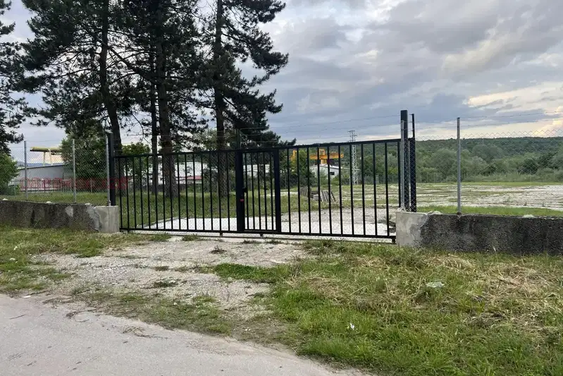 Plot in Oblast Vraca, Mezdra