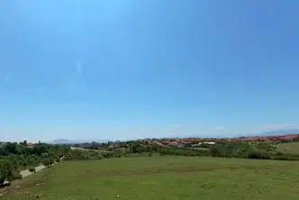 Парцел в Монтана, Кошарник