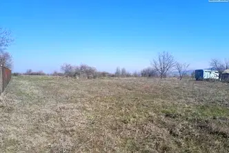Парцел в Монтана, в.з. Запад